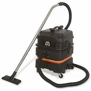 13-Gallon Vacuum