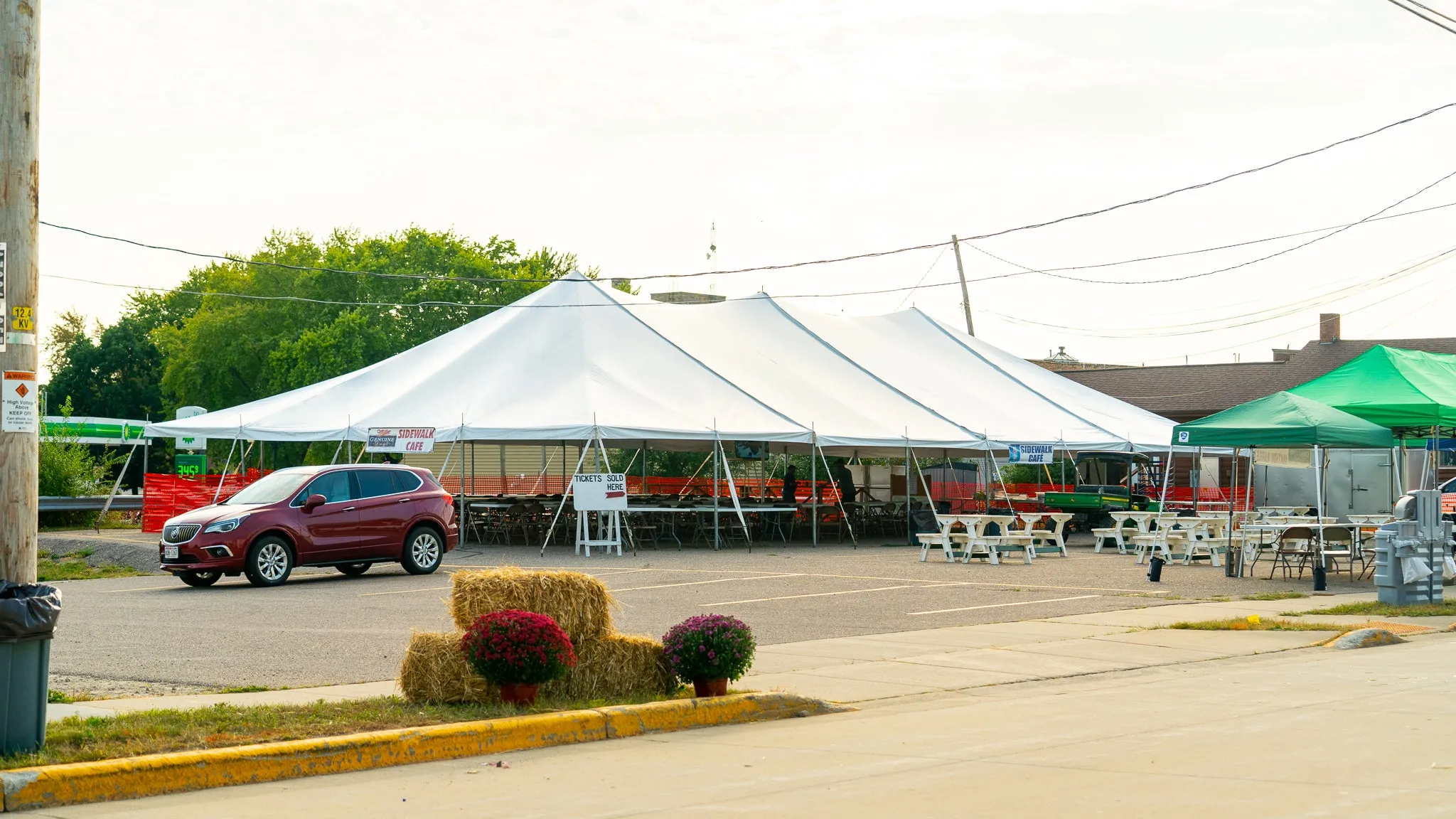 40x80 Pole Tent