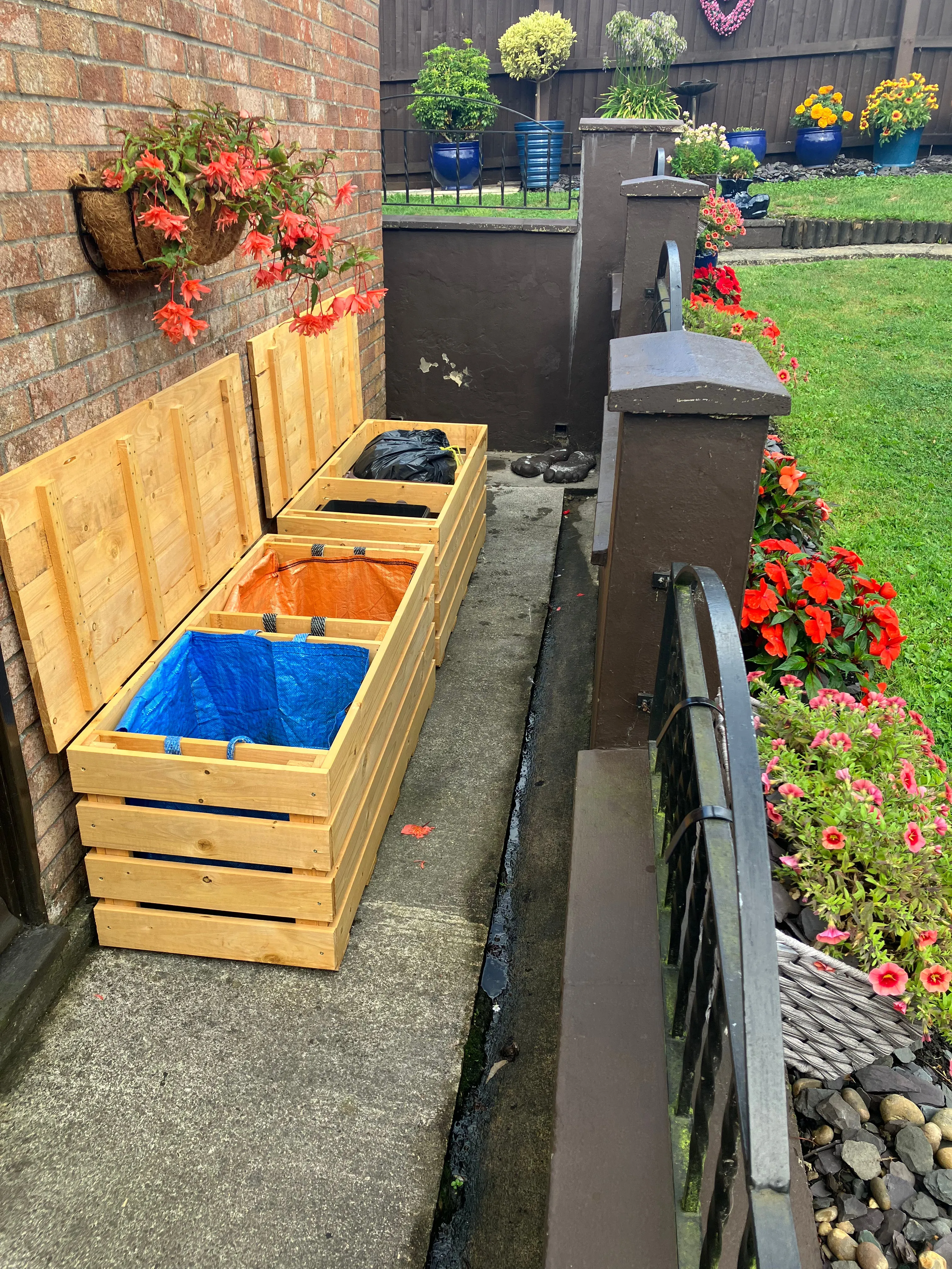 Single Slatted Recycling Bag Storage Bench